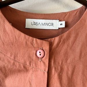 Size small and can’t fit a medium person